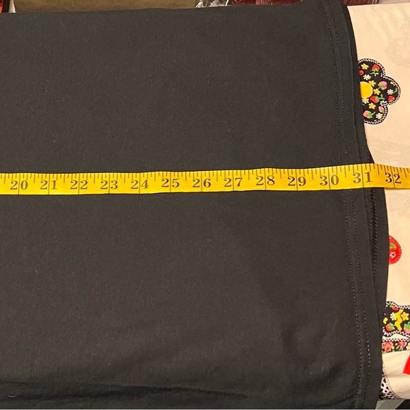 I’m With The Birthday Girl T-shirt - Picture 6 of 7